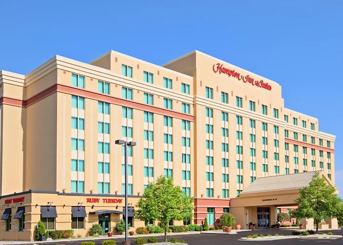 Hampton Inn & Suites Chicago North Shore